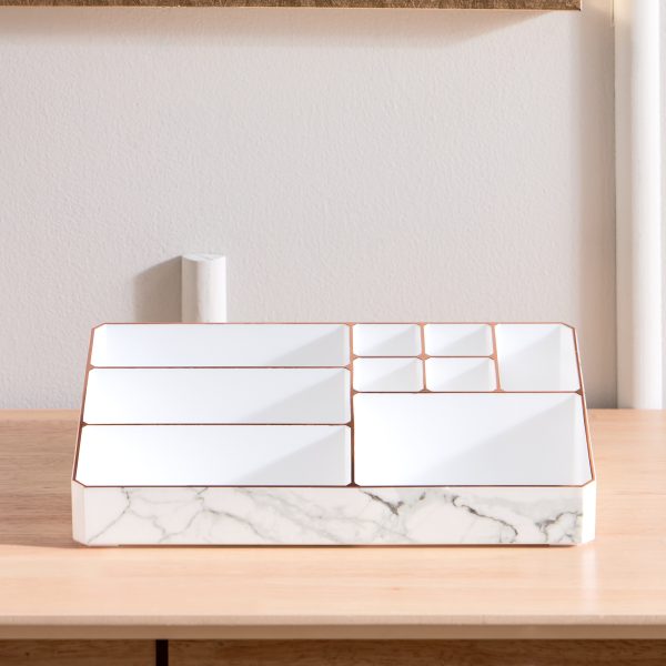 9 Compartment Marble Look Makeup